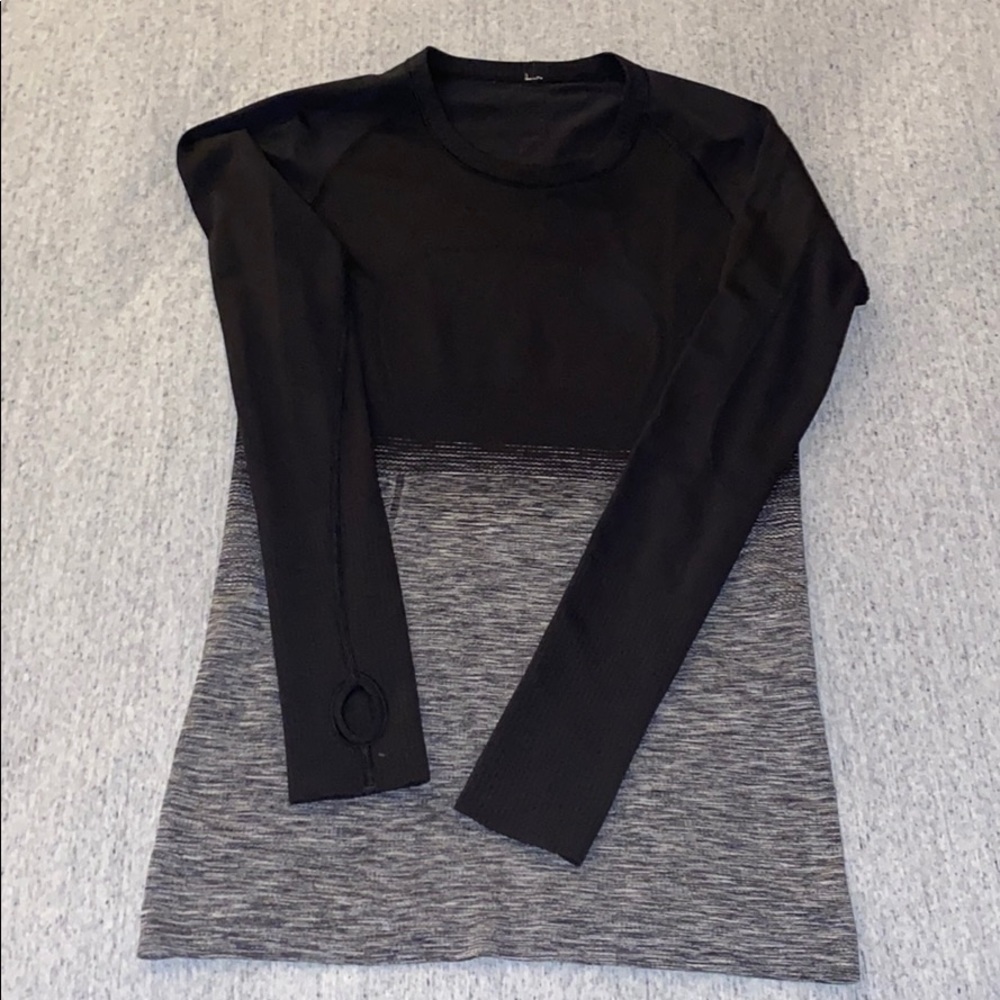 Long sleeved lululemon shirt